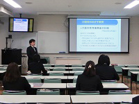 大阪市教員採用試験説明会の様子