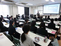 神戸市教員採用試験説明会の様子