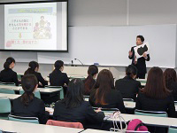 川崎市教員採用試験説明会の様子