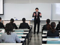 川崎市教員採用試験説明会の様子