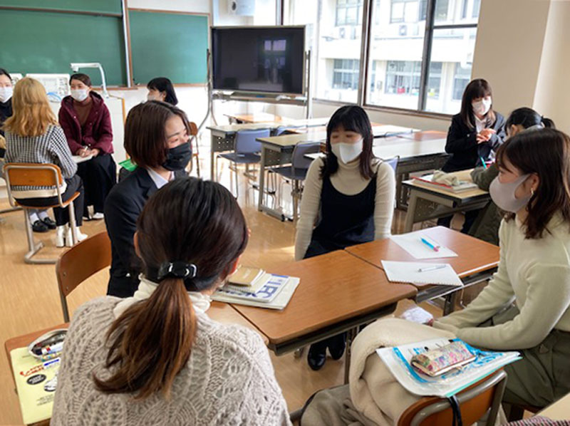 座談会の様子14