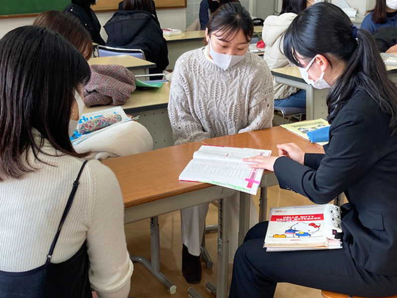 座談会の様子15