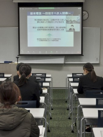 神女教職フェアの様子 1