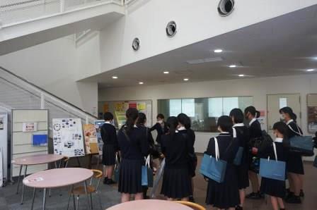 私立日ノ本学園高等学校の生徒がキャンパスを見学の様子5