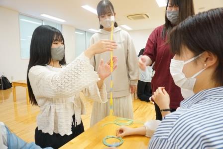 キャンパスを探索！ゼミごとに大学の魅力をプレゼン7