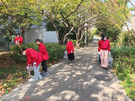 学生による清掃風景3