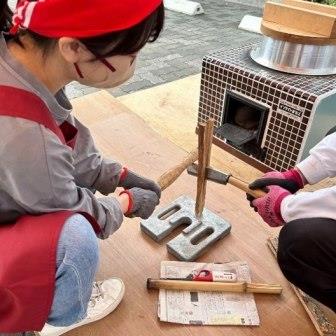 かまど炊飯の様子3